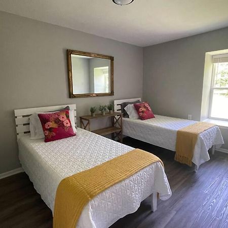 The Deannie Apt #6 - Simple And Homey 2Bd W/ Wifi Hamilton Εξωτερικό φωτογραφία