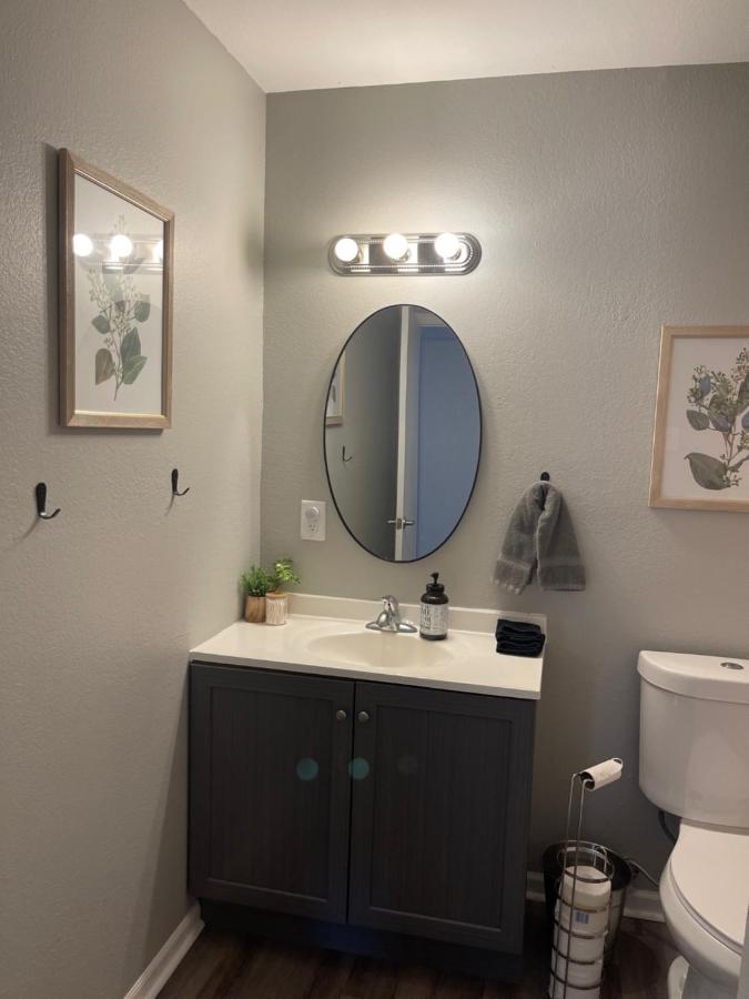 The Deannie Apt #6 - Simple And Homey 2Bd W/ Wifi Hamilton Εξωτερικό φωτογραφία